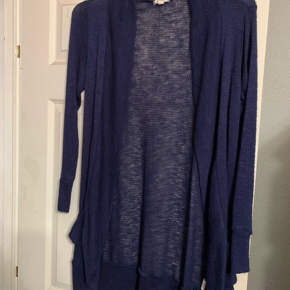 Cardigans - Picture 3 of 6